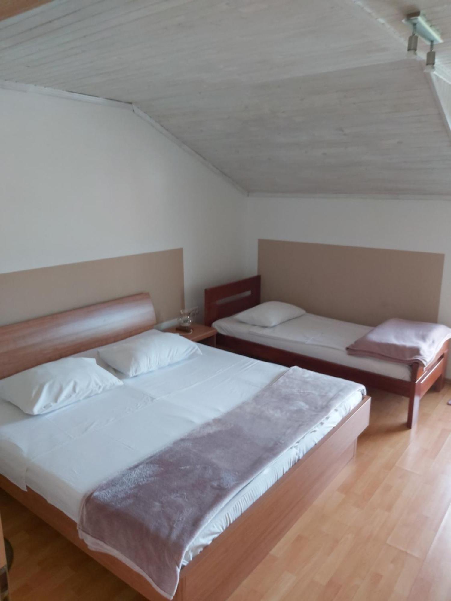 Rooms Zagon Postojna Eksteriør bilde