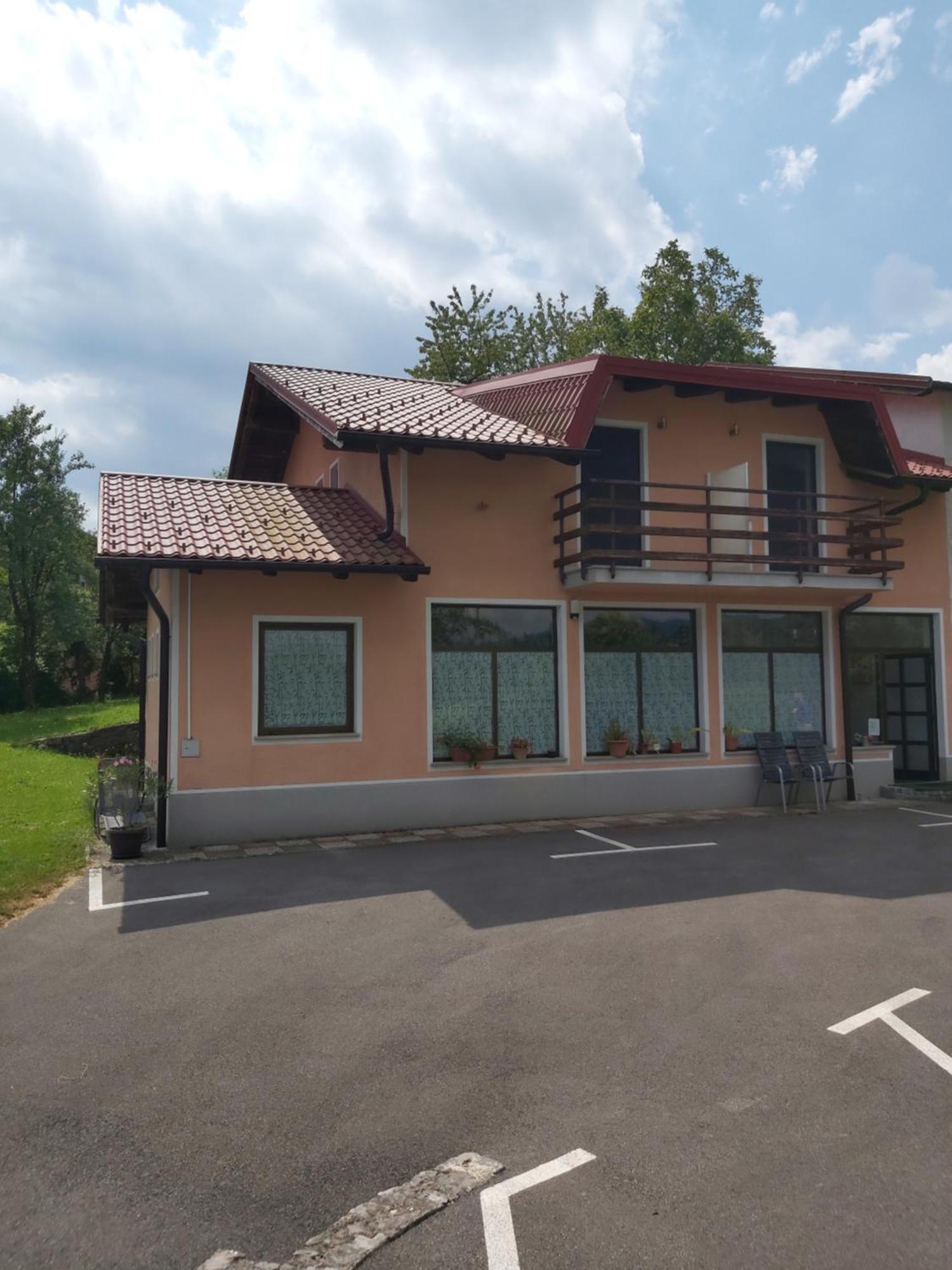 Rooms Zagon Postojna Eksteriør bilde